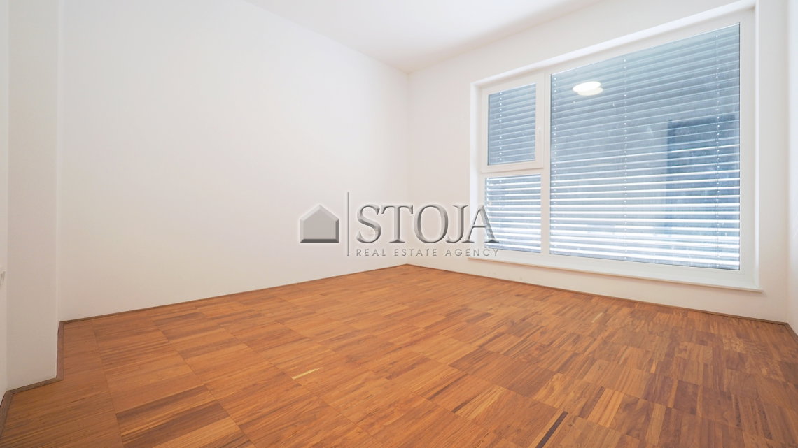 Location: Ljubljana mesto, Šiška, Šentvid