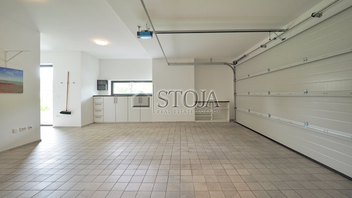 Lokacija: Ljubljana okolica, Domžale