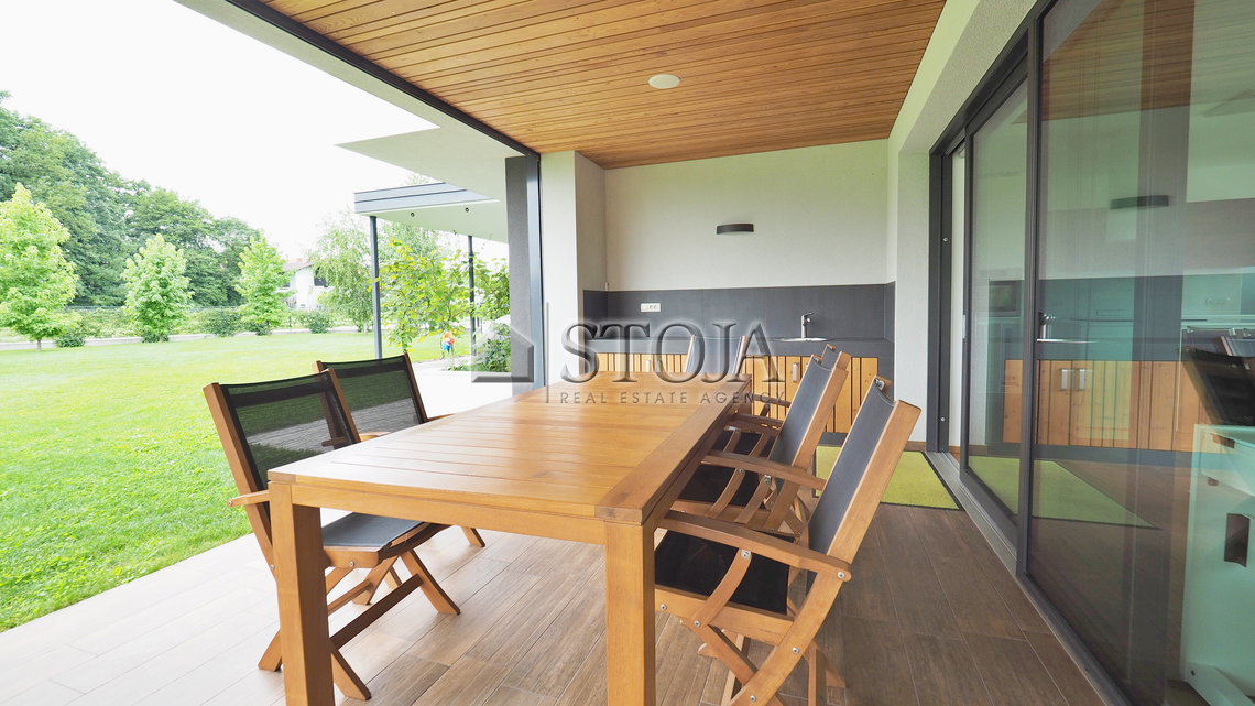 Lokacija: Ljubljana okolica, Domžale