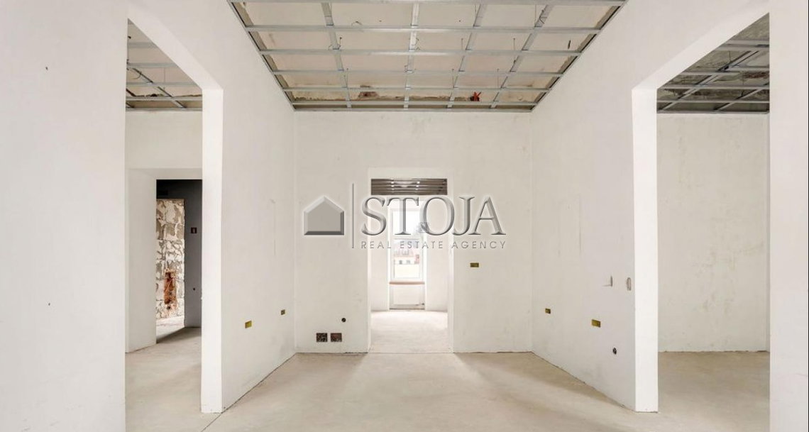 Location: Ljubljana mesto, Center, Center