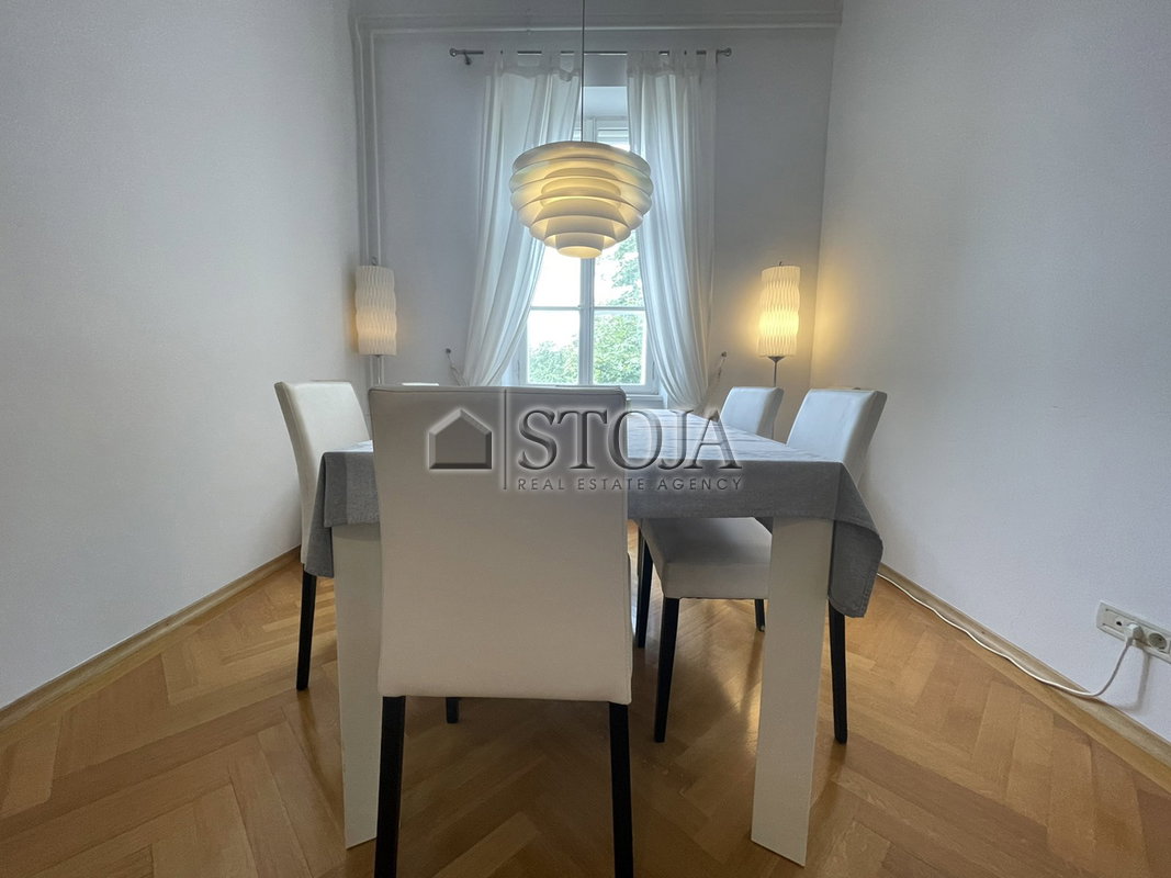Location: Ljubljana mesto, Center, Center