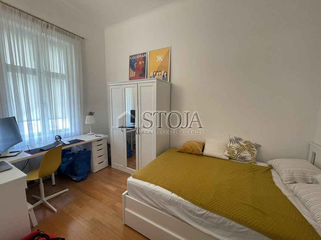 Location: Ljubljana mesto, Center, Center