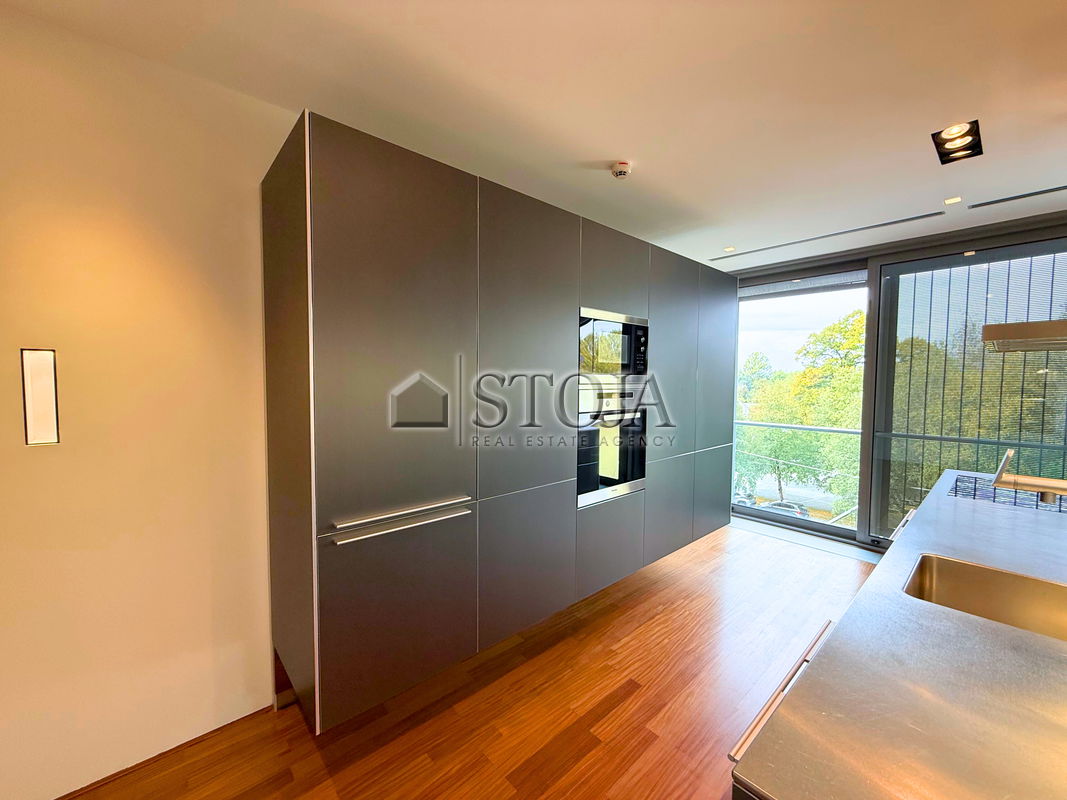 Lokacija: Ljubljana mesto, Center, Center