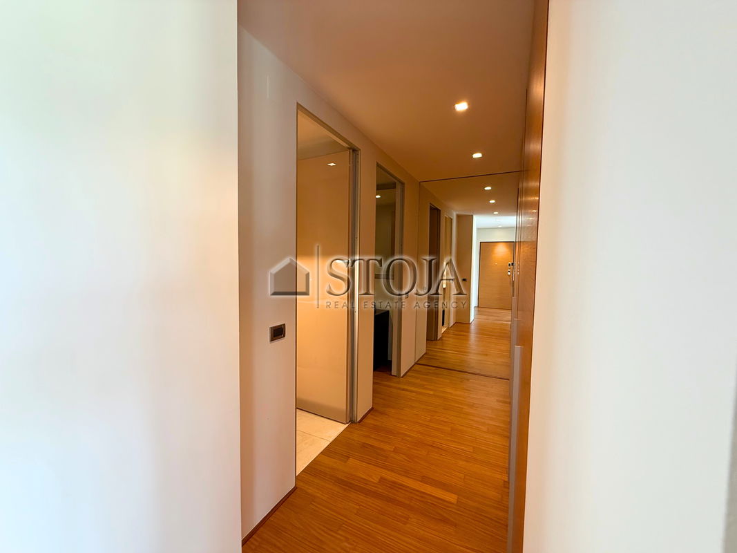 Lokacija: Ljubljana mesto, Center, Center