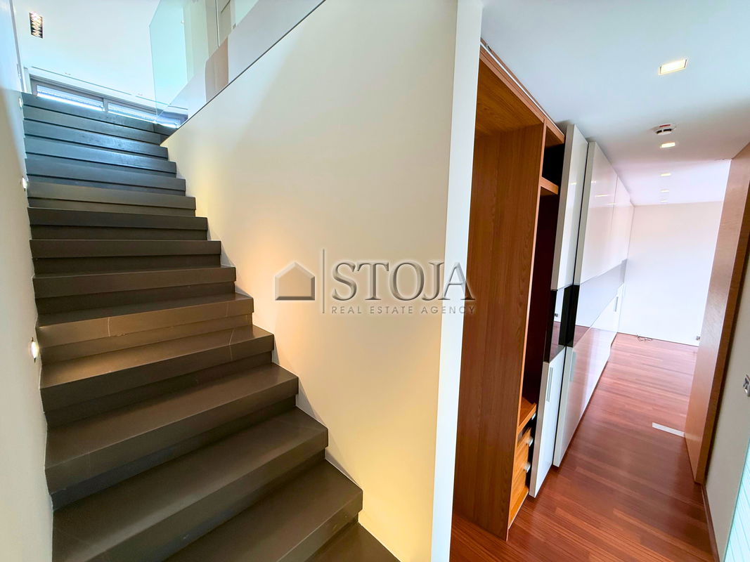 Lokacija: Ljubljana mesto, Center, Center