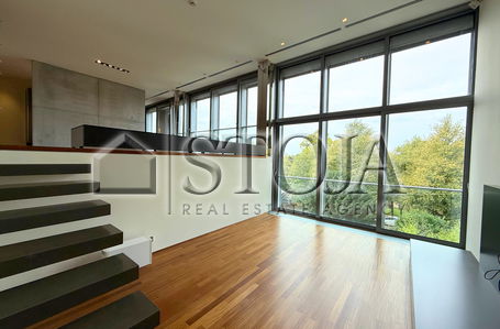 Lokacija: Ljubljana mesto, Center, Center