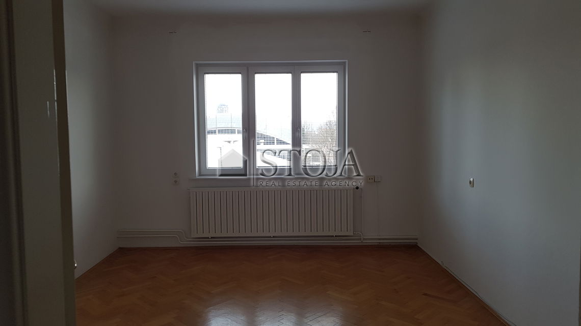 Location: Ljubljana City, Bežigrad, Bežigrad