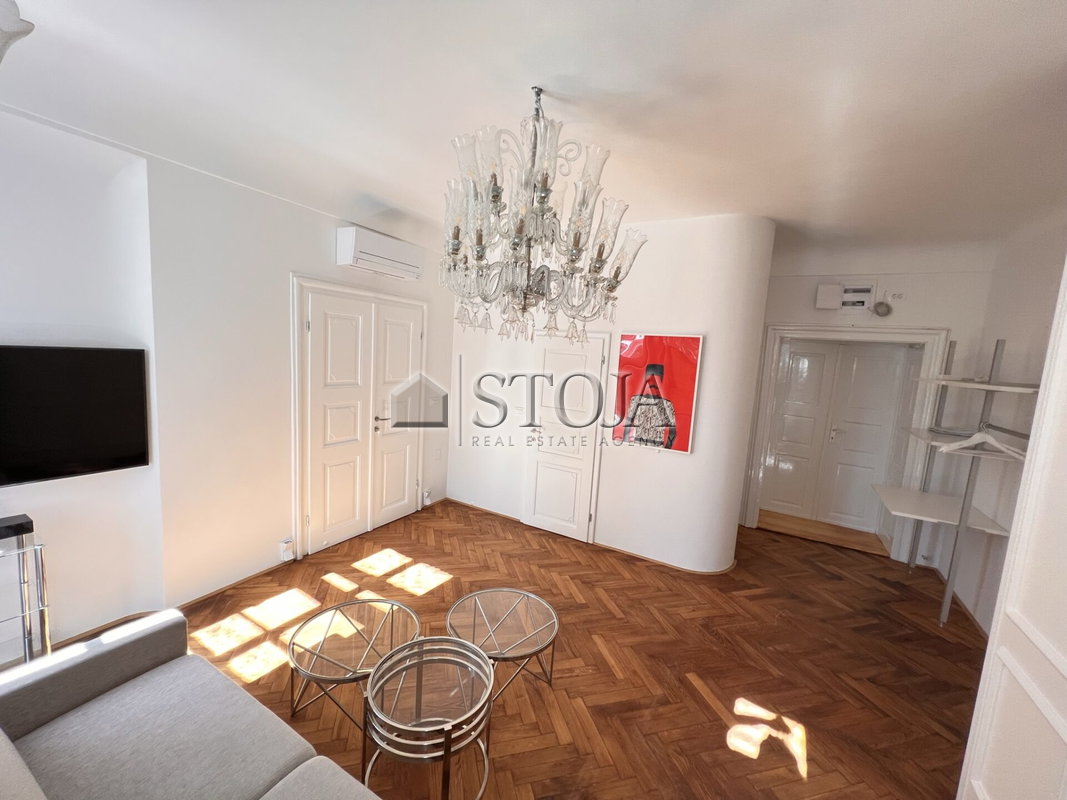 Location: Ljubljana mesto, Center, Center