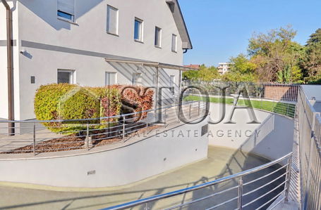 Lokacija: Ljubljana mesto, Center, Center