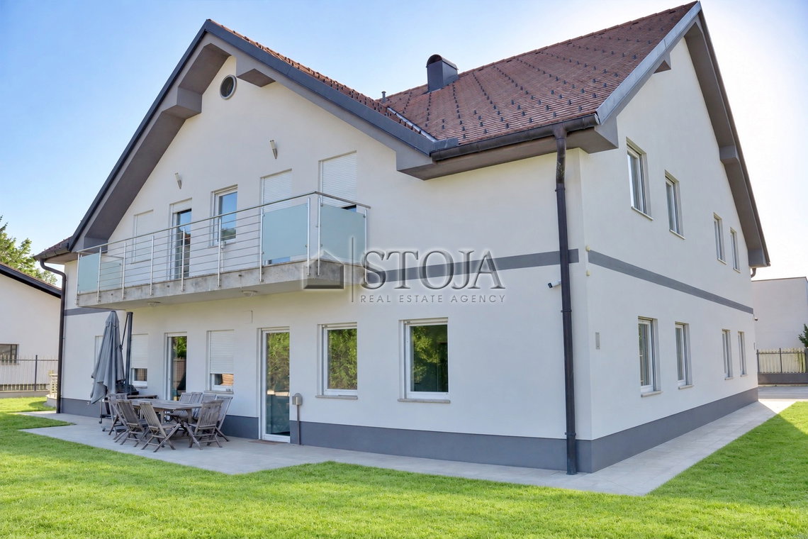 Location: Ljubljana mesto, Center, Center
