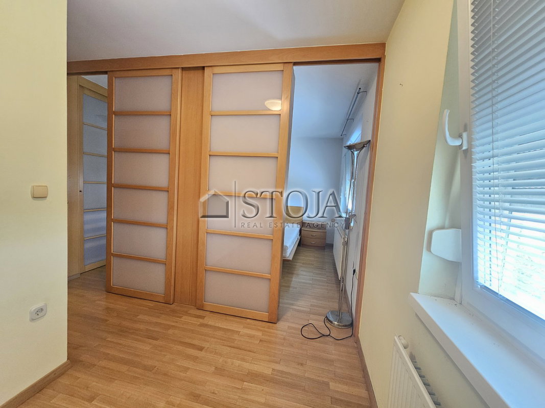 Lokacija: Ljubljana mesto, Moste-Polje, BTC