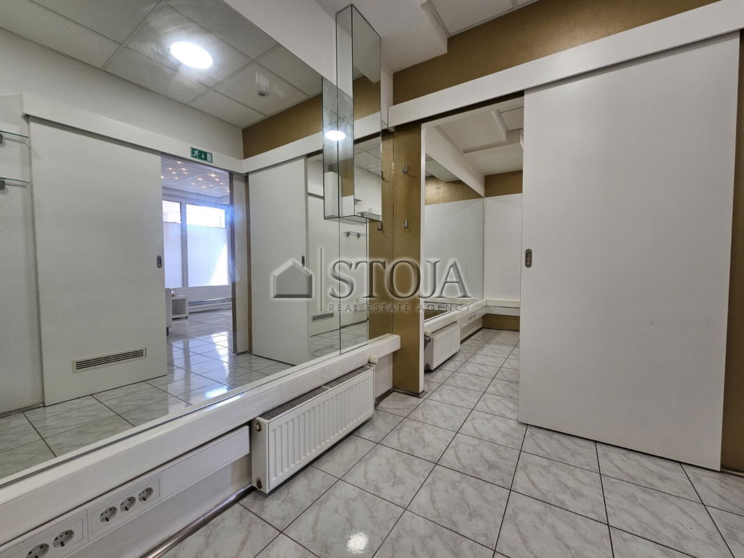 Location: Ljubljana City, Šiška, Tacen