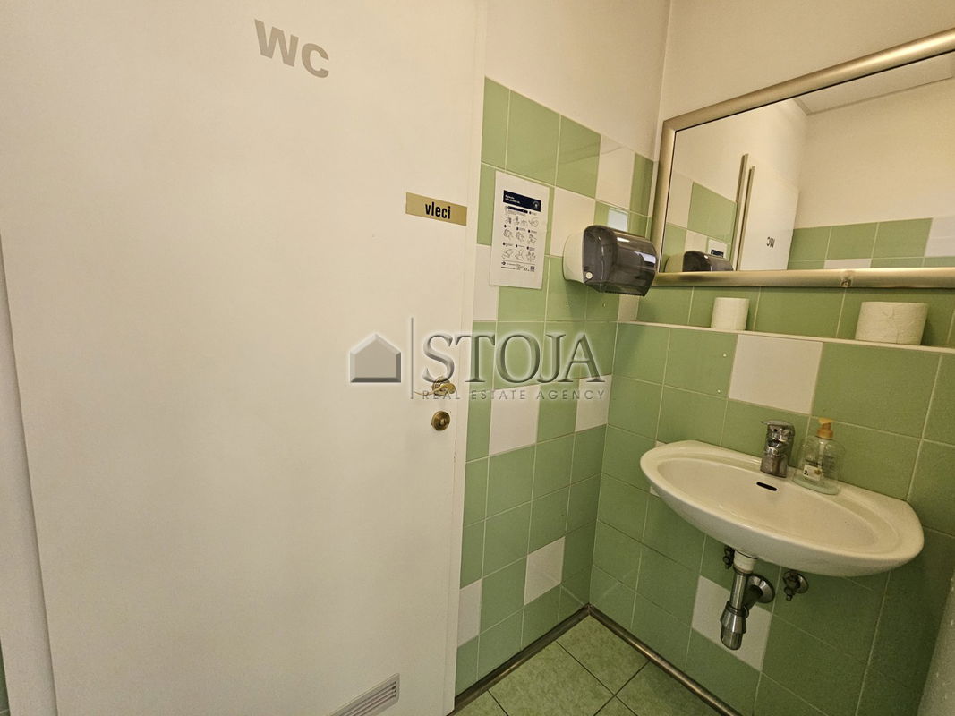 Location: Ljubljana City, Šiška, Tacen