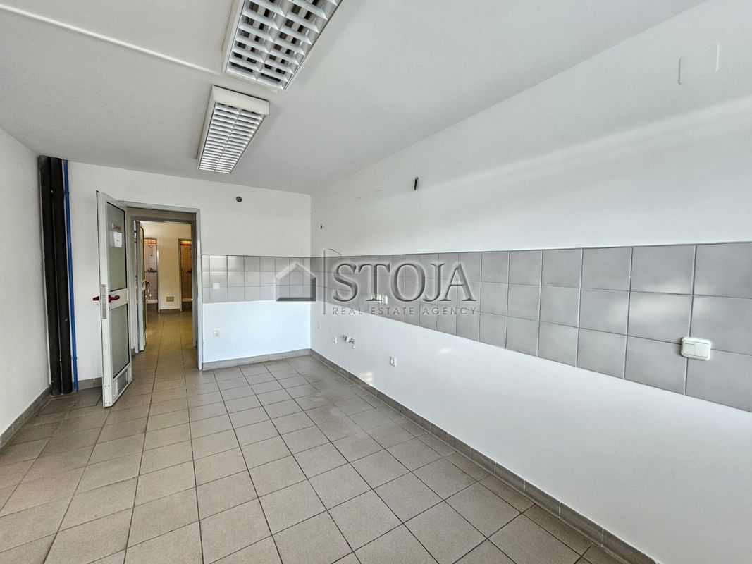 Lokacija: Ljubljana okolica, Trzin, Trzin