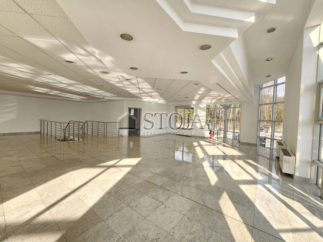 Lokacija: Ljubljana okolica, Trzin, Trzin