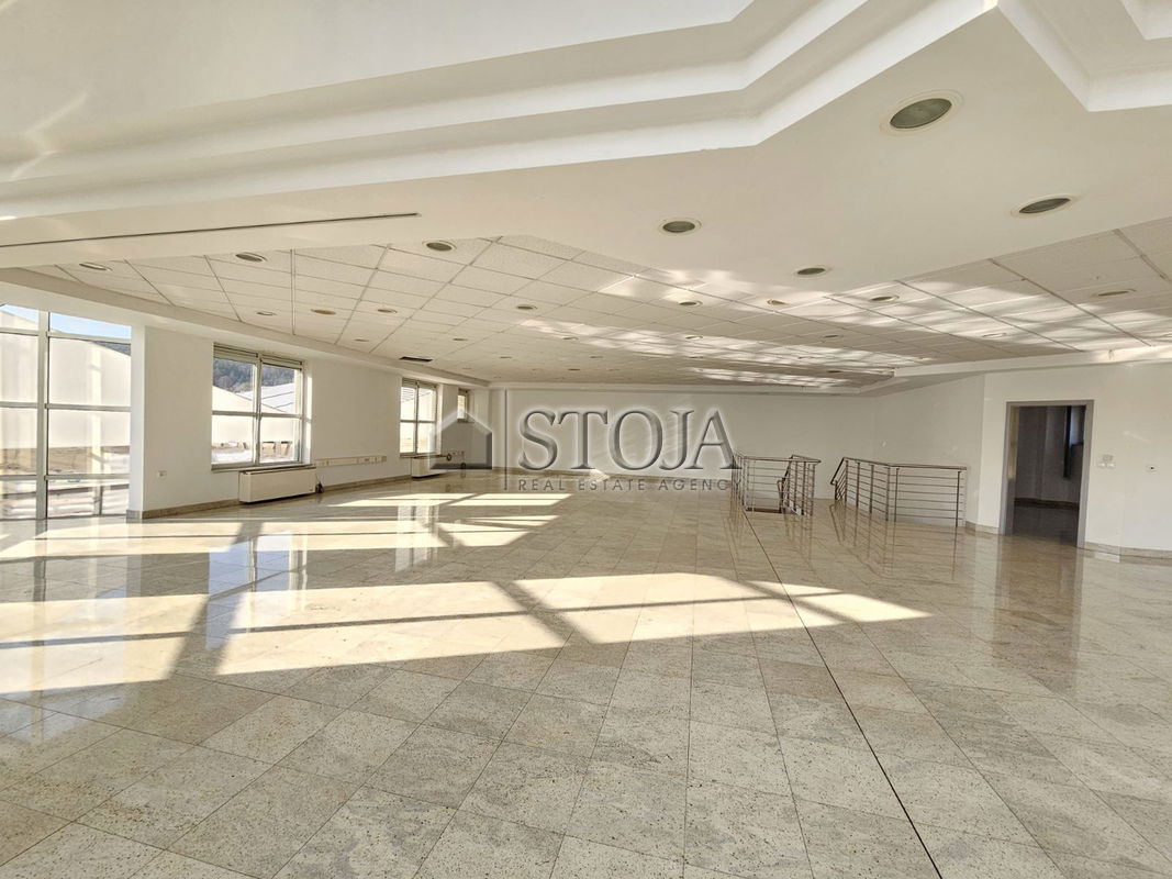 Lokacija: Ljubljana okolica, Trzin, Trzin