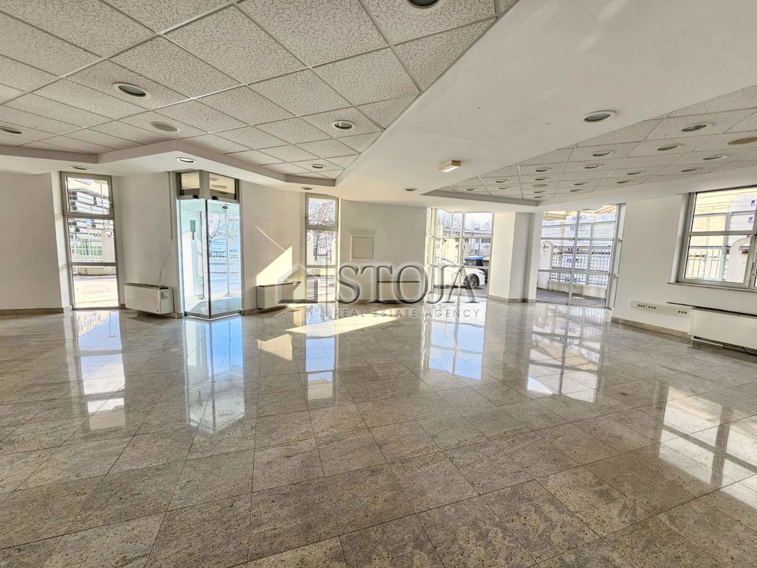 Lokacija: Ljubljana okolica, Trzin, Trzin