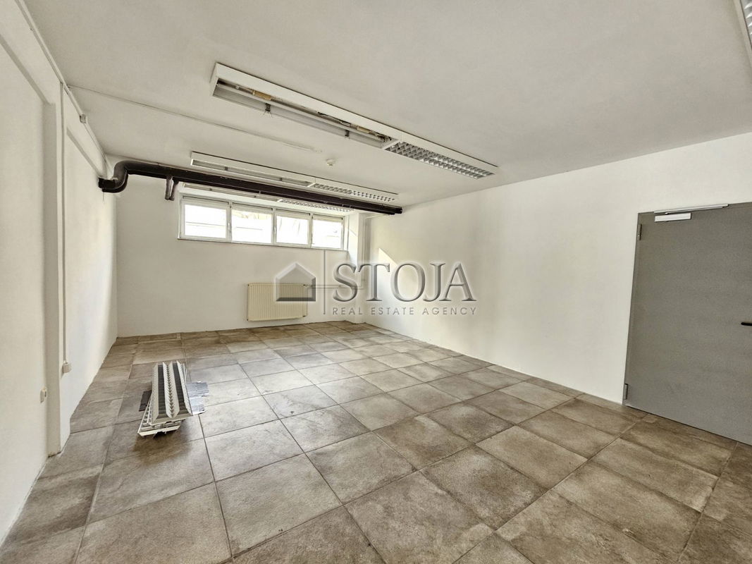 Lokacija: Ljubljana okolica, Trzin, Trzin