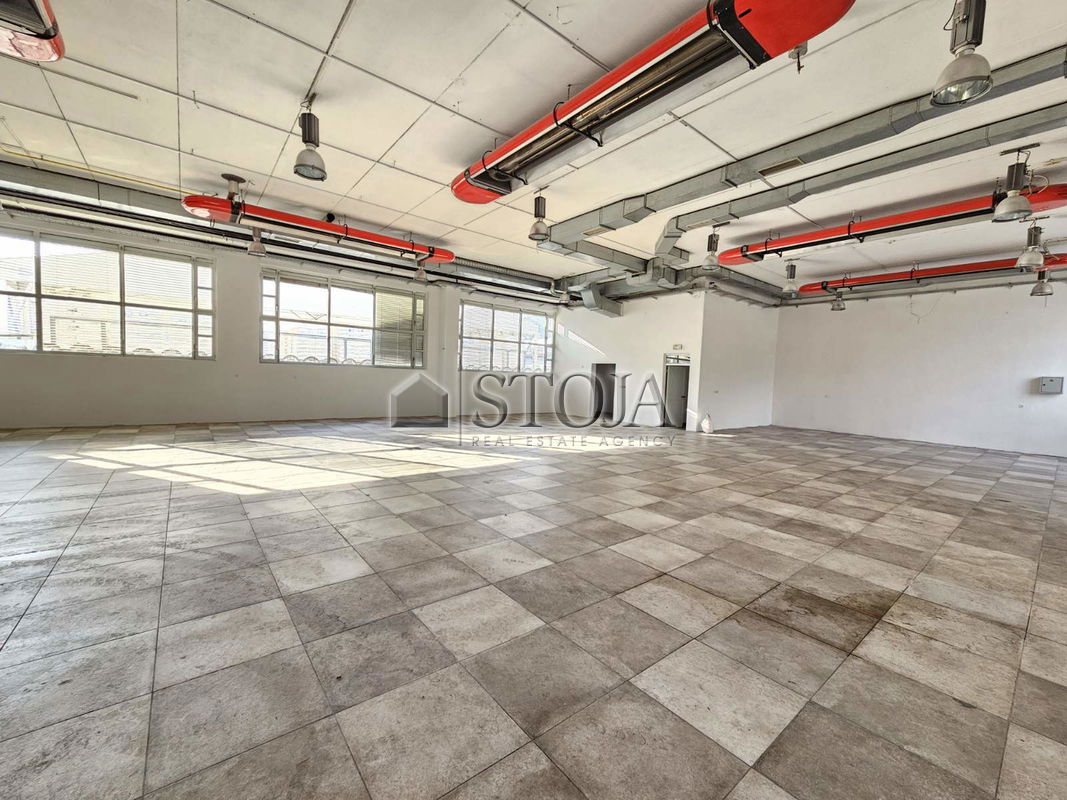 Lokacija: Ljubljana okolica, Trzin, Trzin