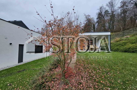 Lokacija: Ljubljana okolica, Brezovica