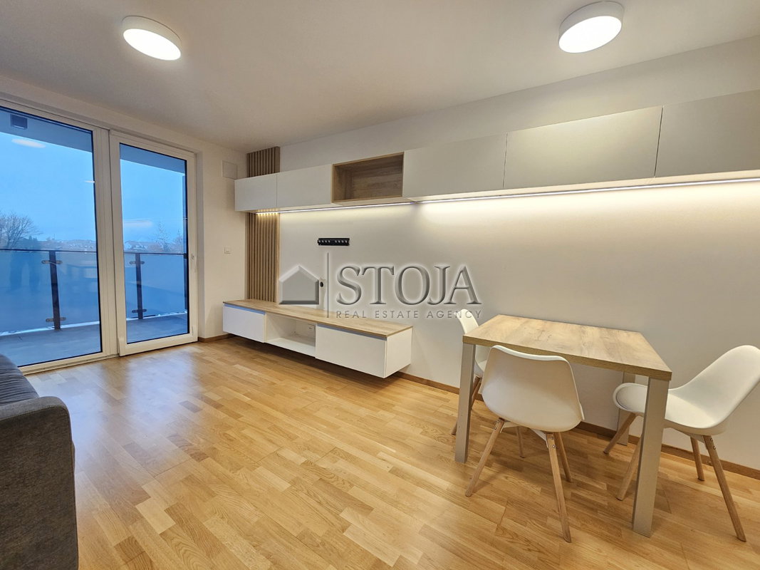 Lokacija: Gorenjska, Radovljica, Radovljica