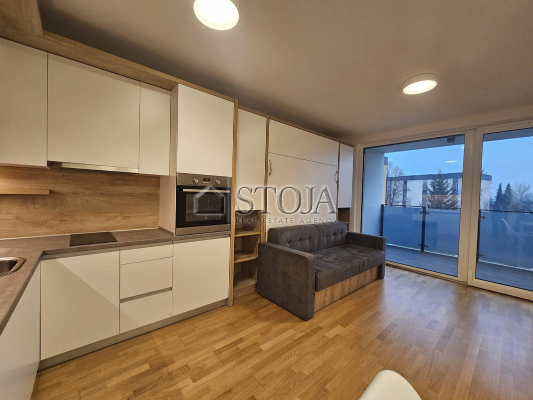 Lokacija: Gorenjska, Radovljica, Radovljica