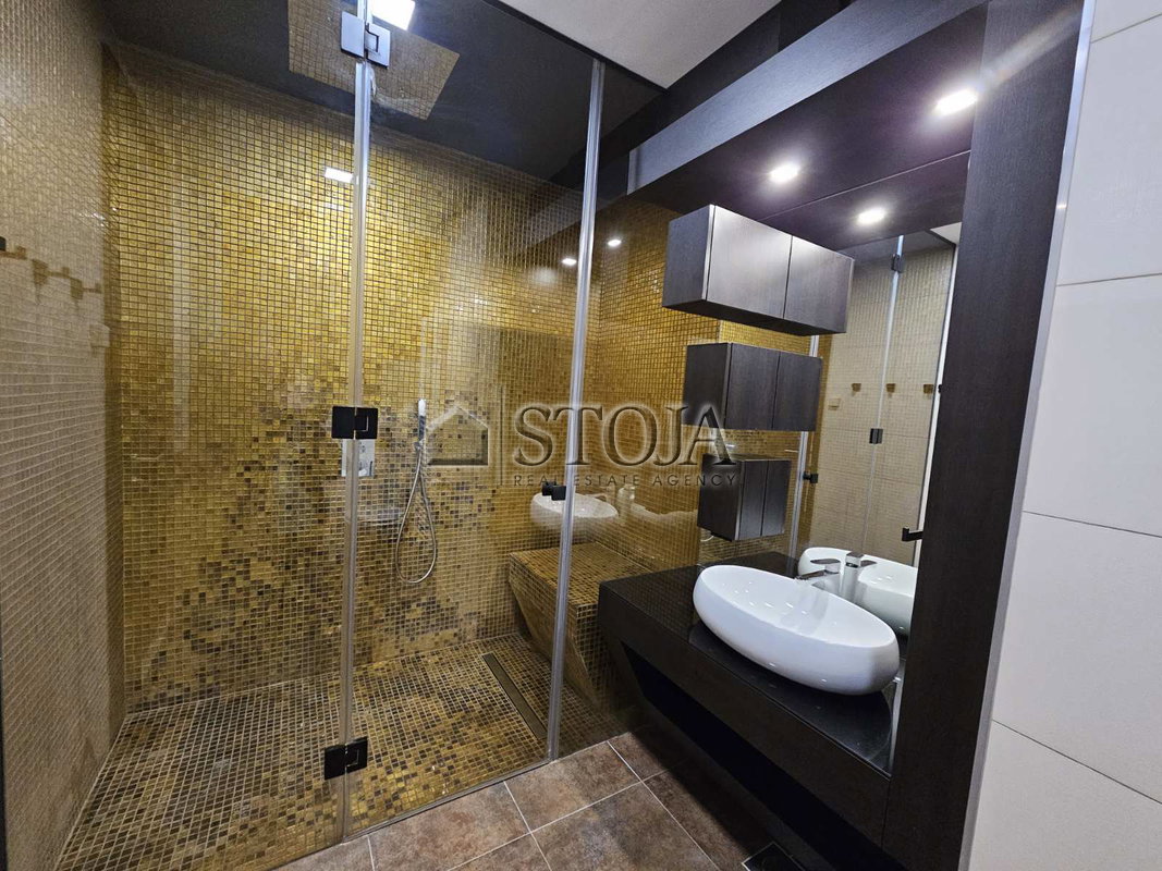 Location: Ljubljana City, Šiška, Šiška