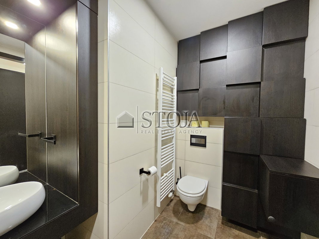 Location: Ljubljana City, Šiška, Šiška