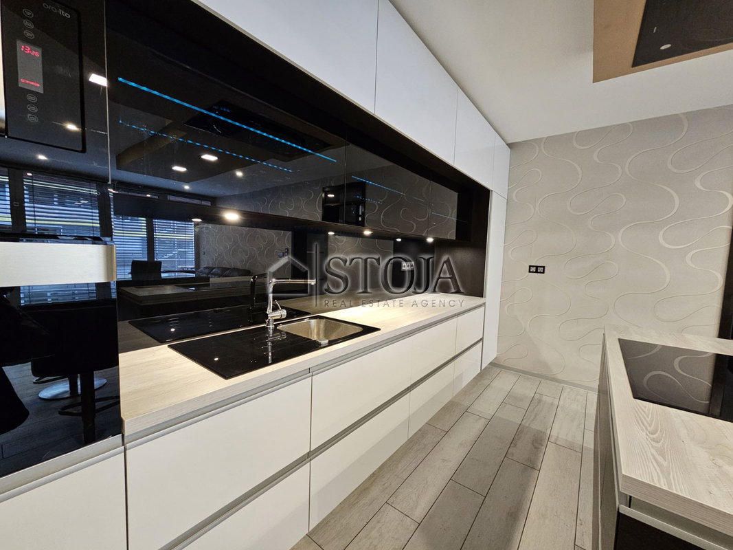 Location: Ljubljana City, Šiška, Šiška