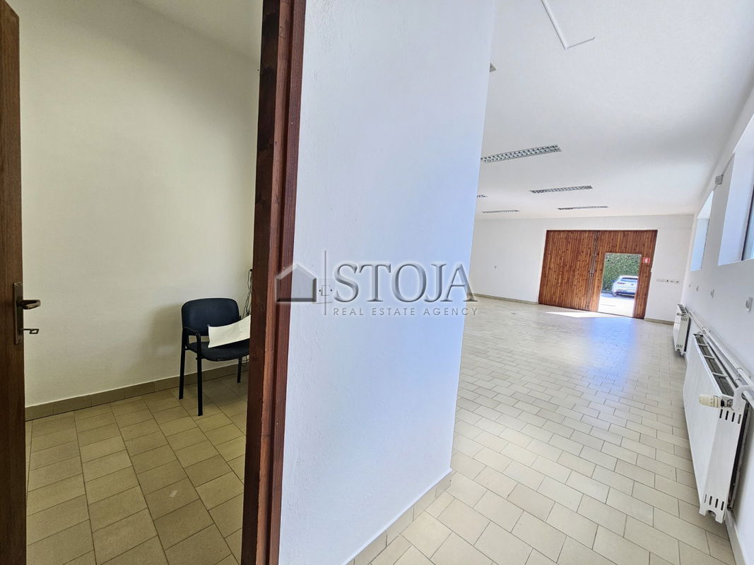 Location: Ljubljana City, Šiška, Podutik