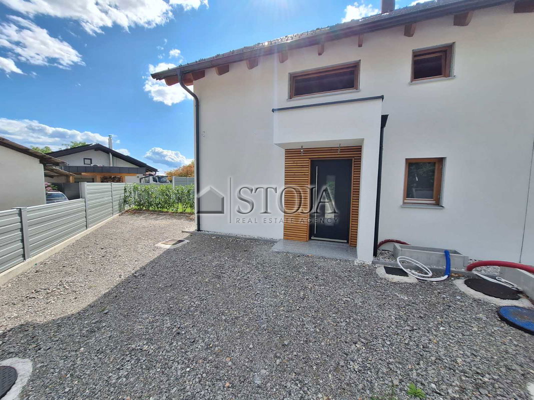 Location: Ljubljana Surroundings, Domžale, Rodica