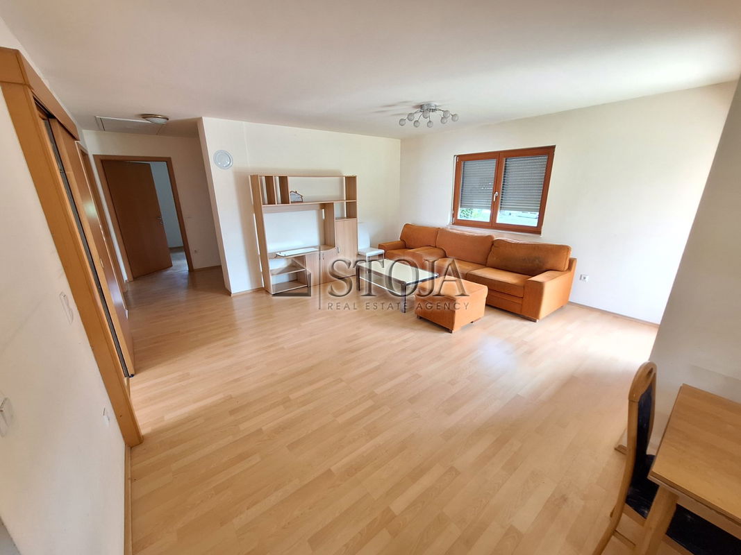 Location: Ljubljana Surroundings, Vrhnika, Drenov grič