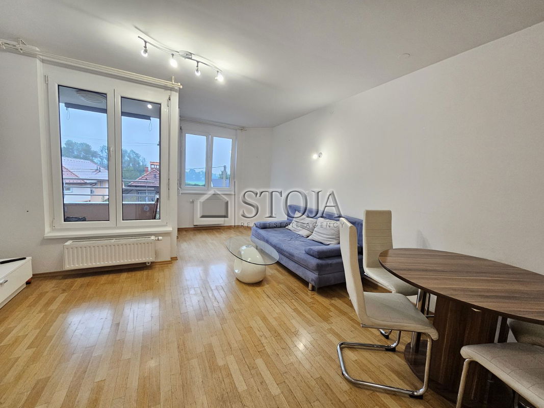 Lokacija: Ljubljana okolica, Trzin, Trzin