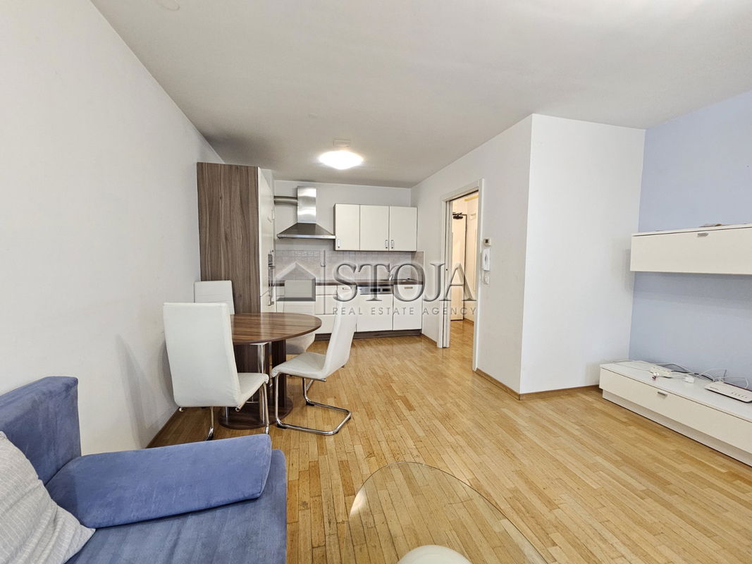 Lokacija: Ljubljana okolica, Trzin, Trzin
