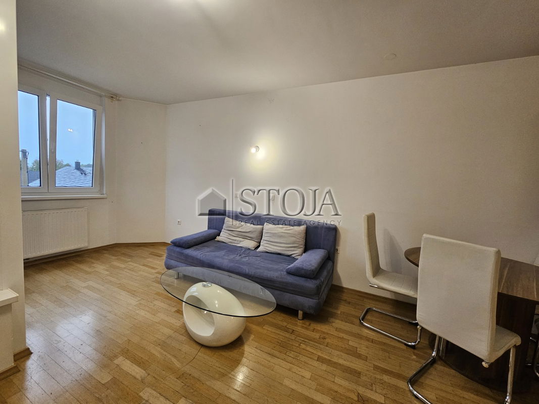 Lokacija: Ljubljana okolica, Trzin, Trzin
