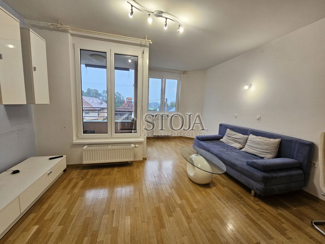 Lokacija: Ljubljana okolica, Trzin, Trzin