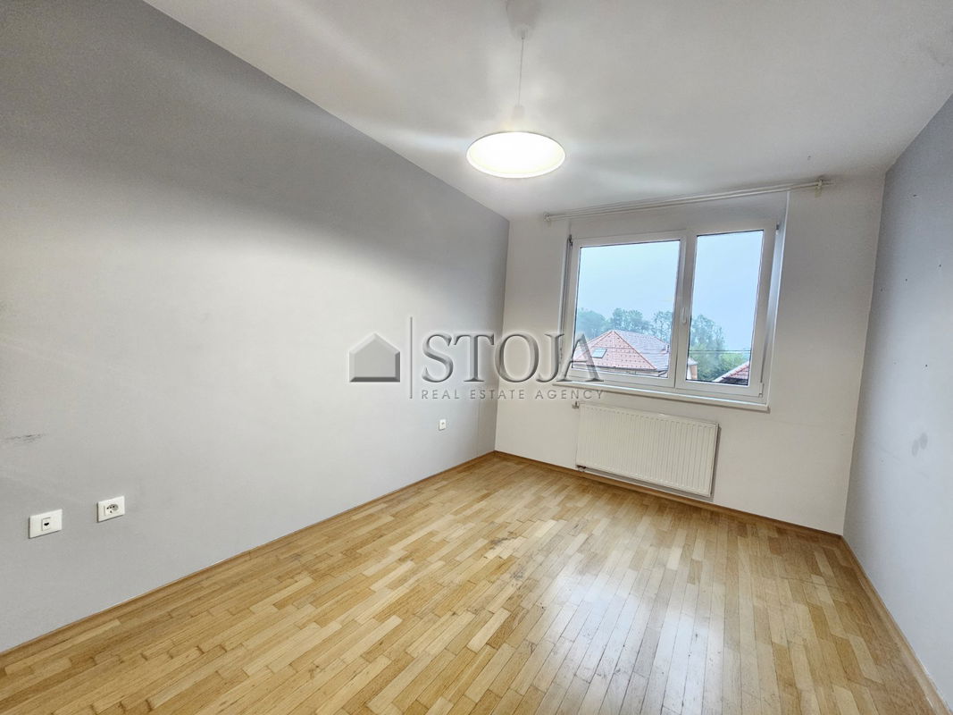 Lokacija: Ljubljana okolica, Trzin, Trzin