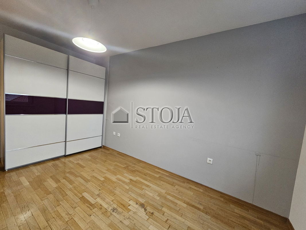 Lokacija: Ljubljana okolica, Trzin, Trzin