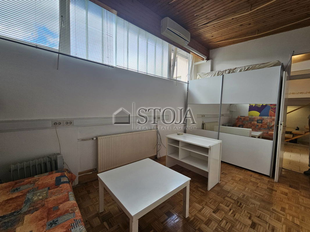 Location: Ljubljana City, Šiška, Šentvid
