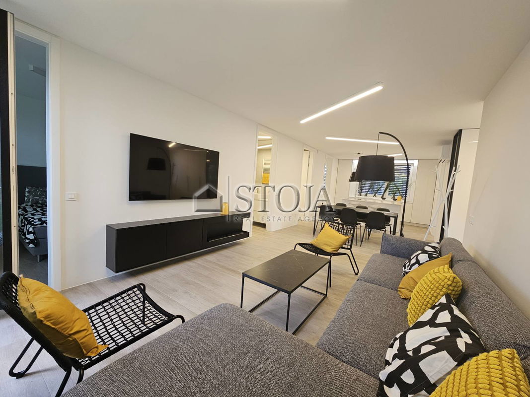 Lokacija: Ljubljana mesto, Šiška, Tacen