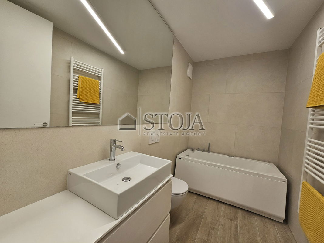 Lokacija: Ljubljana mesto, Šiška, Tacen