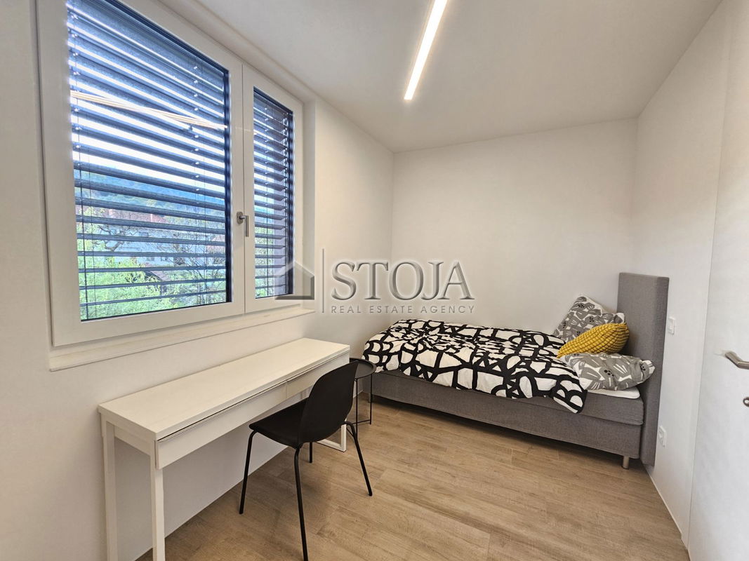 Lokacija: Ljubljana mesto, Šiška, Tacen