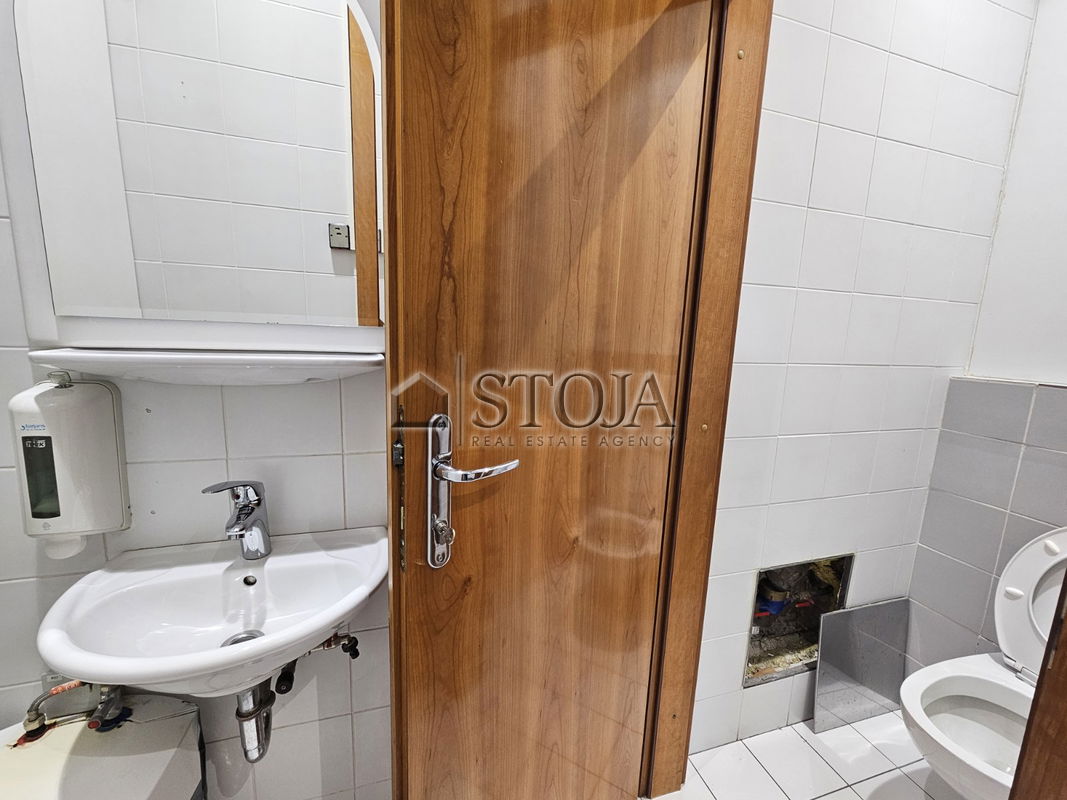 Lokacija: Ljubljana okolica, Trzin, Trzin