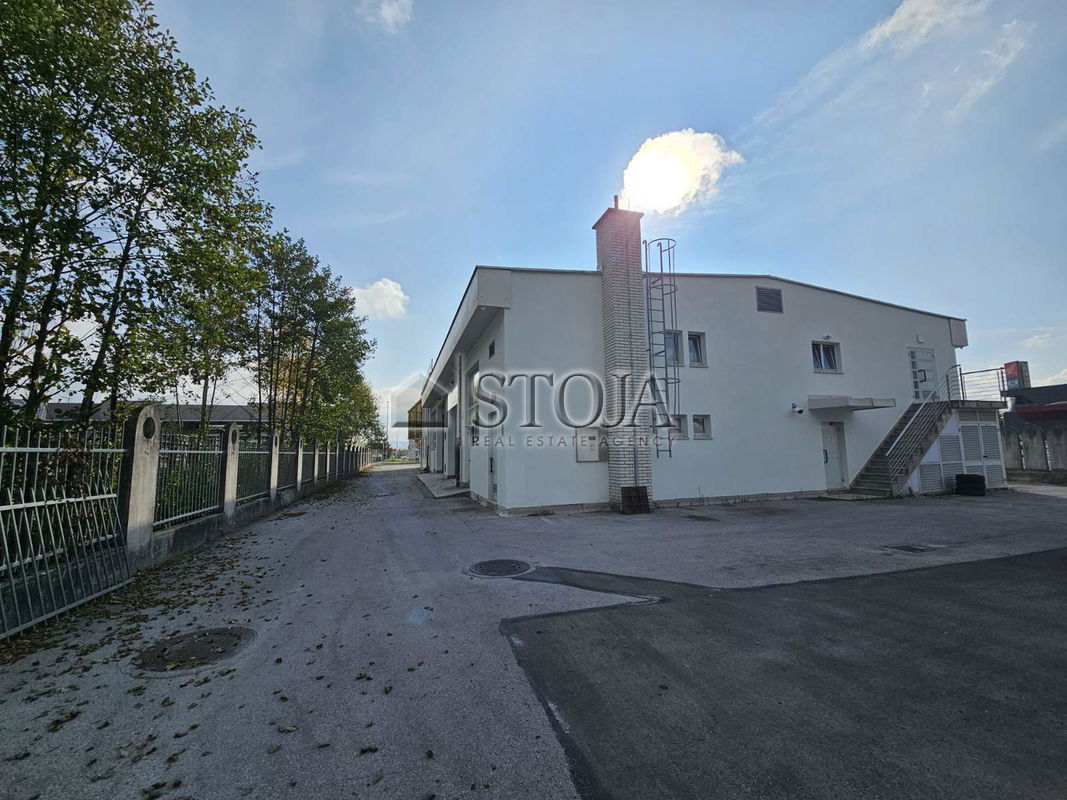 Lokacija: Ljubljana okolica, Trzin, Trzin