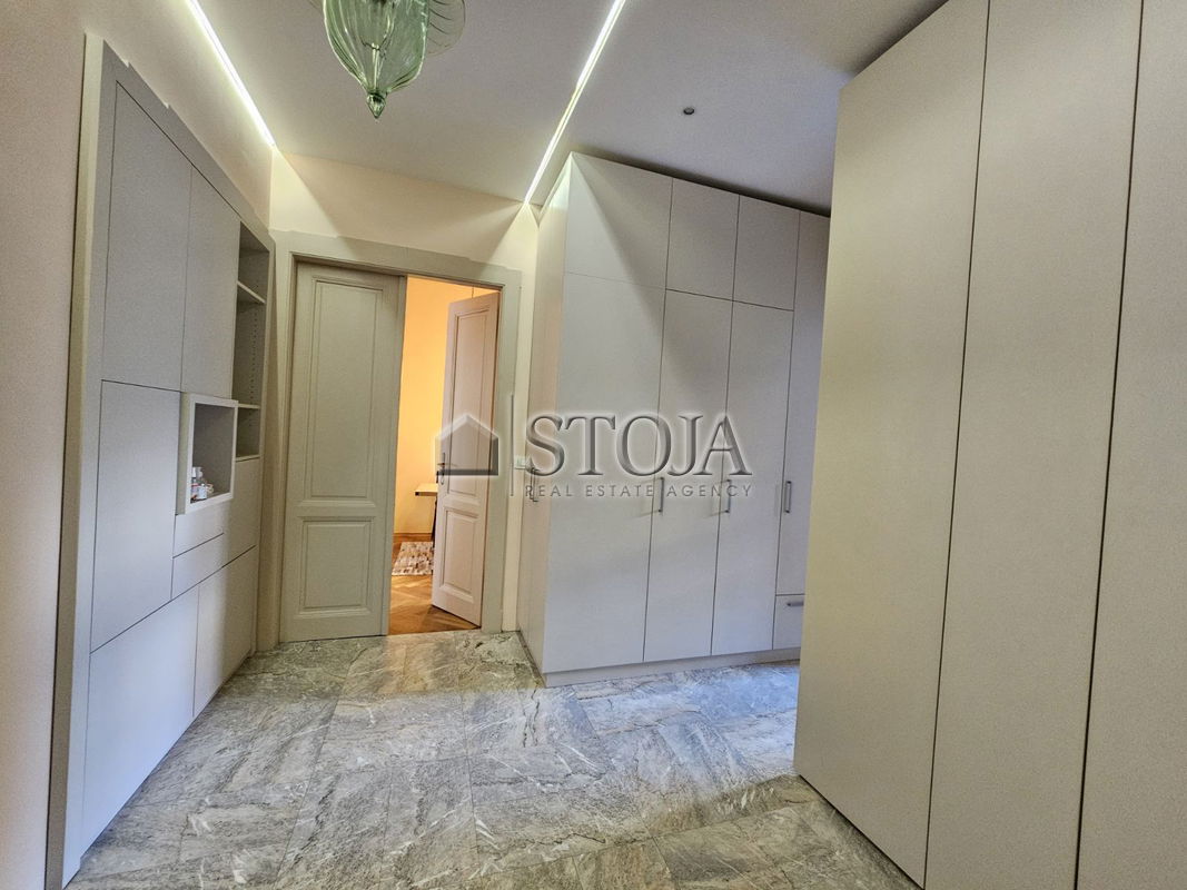 Lokacija: Ljubljana mesto, Center, Center