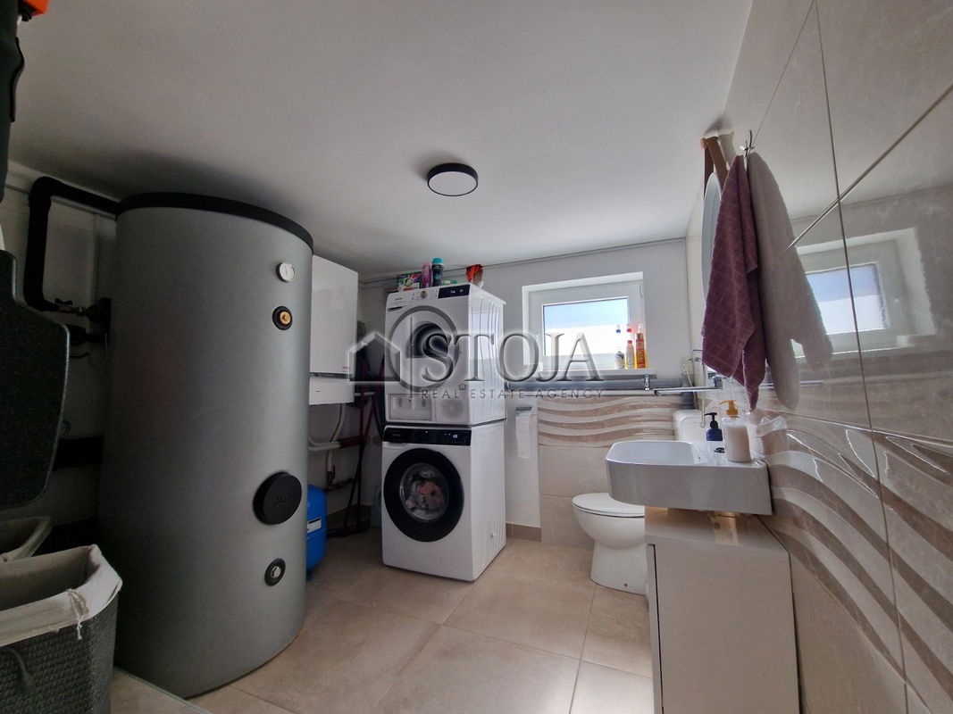 Lokacija: Gorenjska, Kranj, Žabnica