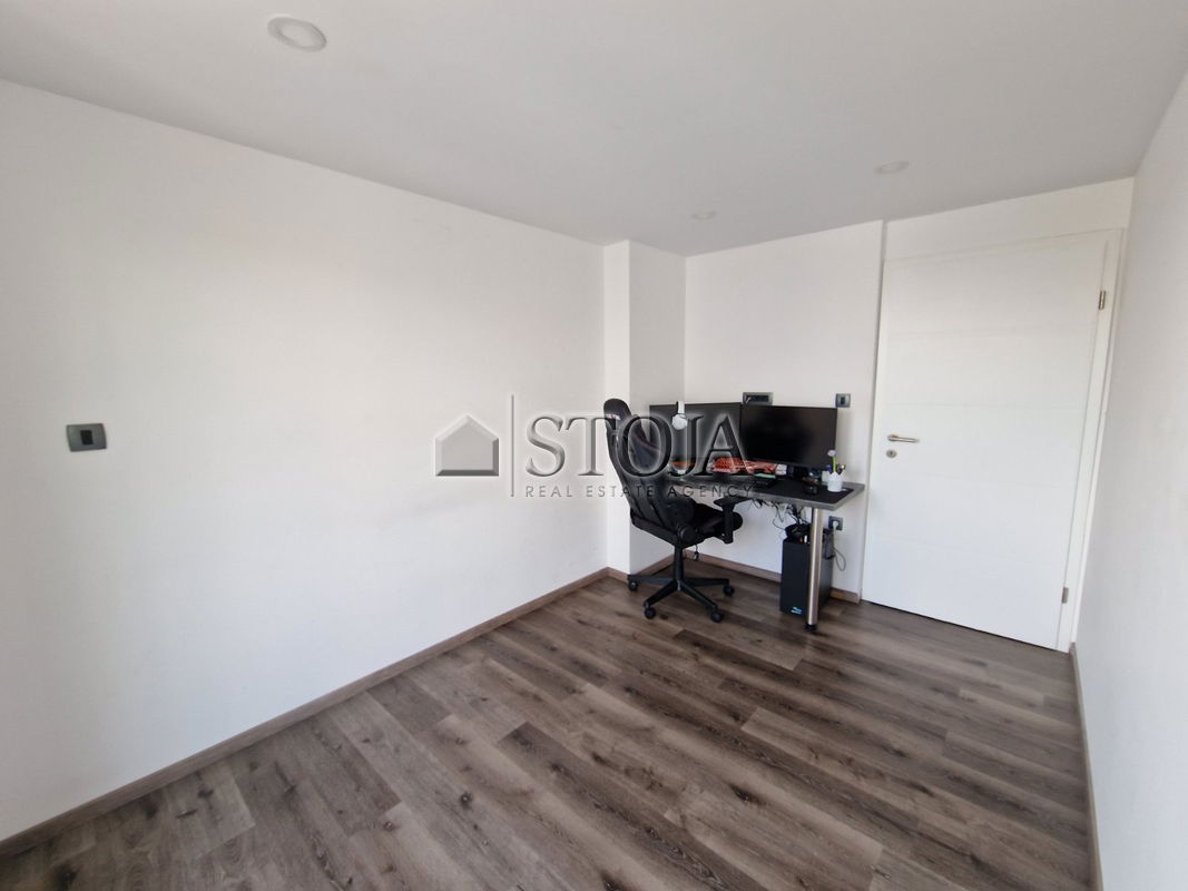 Lokacija: Gorenjska, Kranj, Žabnica