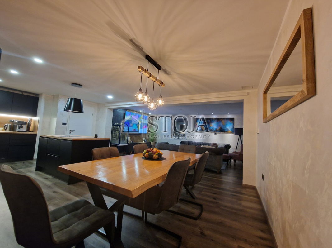 Lokacija: Gorenjska, Kranj, Žabnica