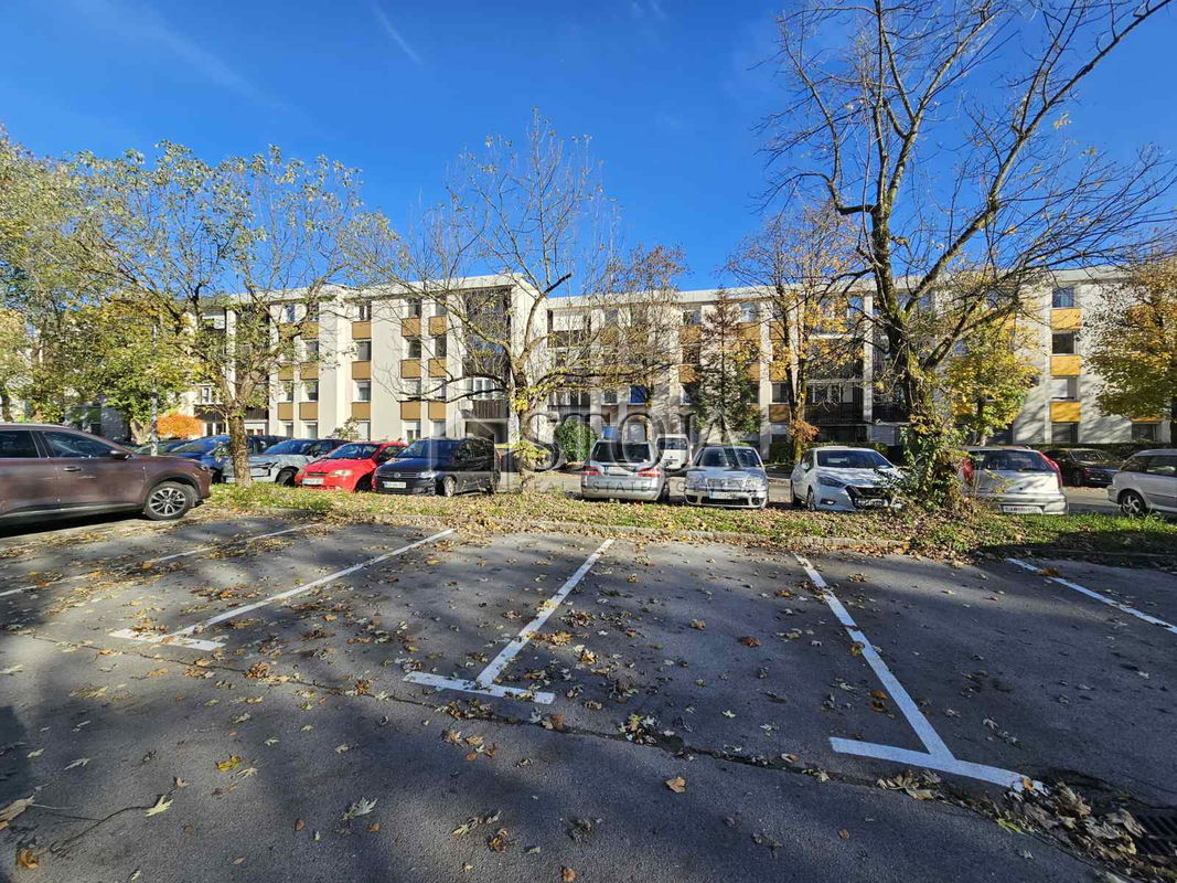 Lokacija: Ljubljana mesto, Šiška, Zg. Šiška