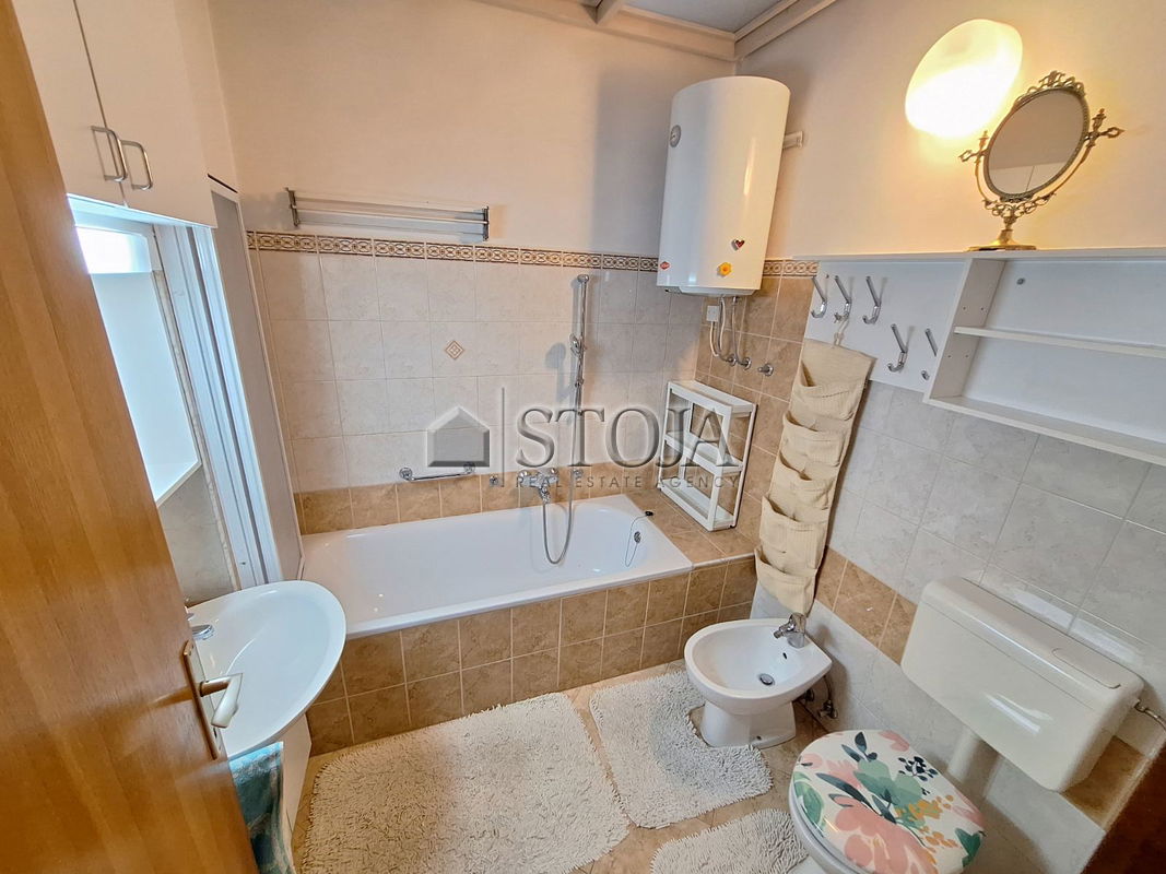 Lokacija: Ljubljana mesto, Moste-Polje, Moste